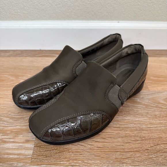 Clarks Collections Gael Beam Faux Alligator Slip On Loafer Shoes - Picture 3 of 11